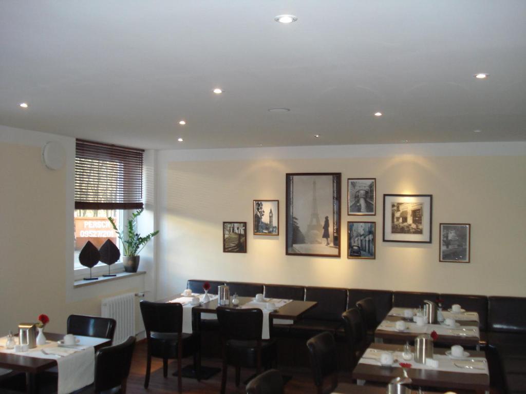 Landhotel Zur Alten Kaserne Ebern Esterno foto