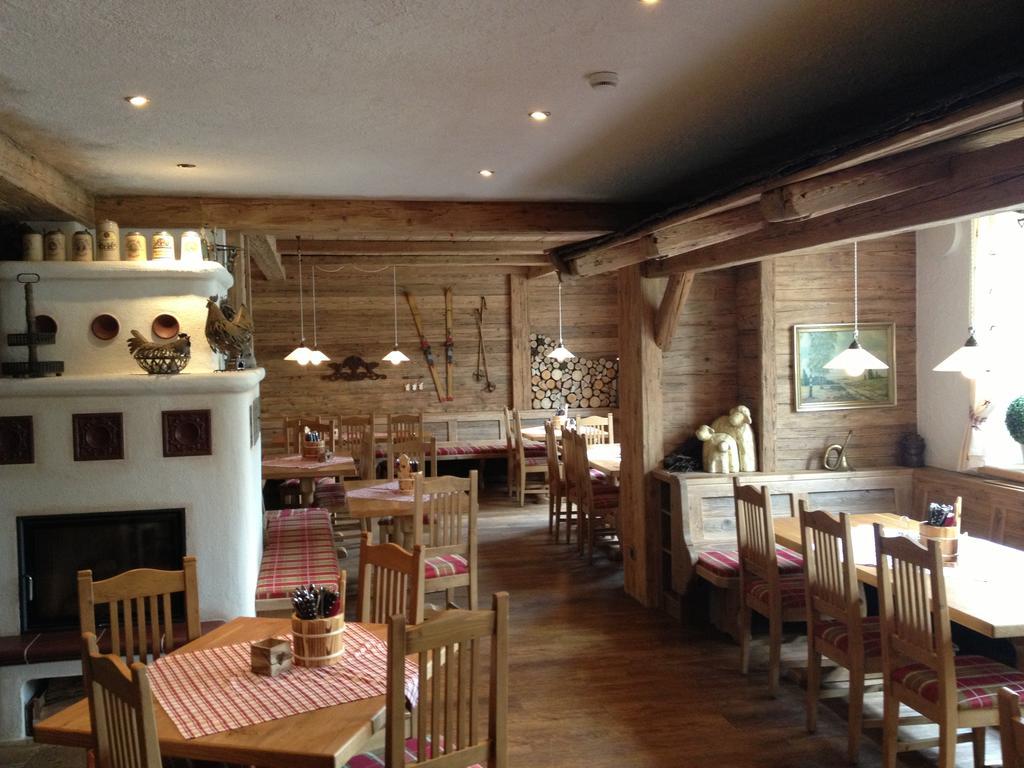Landhotel Zur Alten Kaserne Ebern Esterno foto