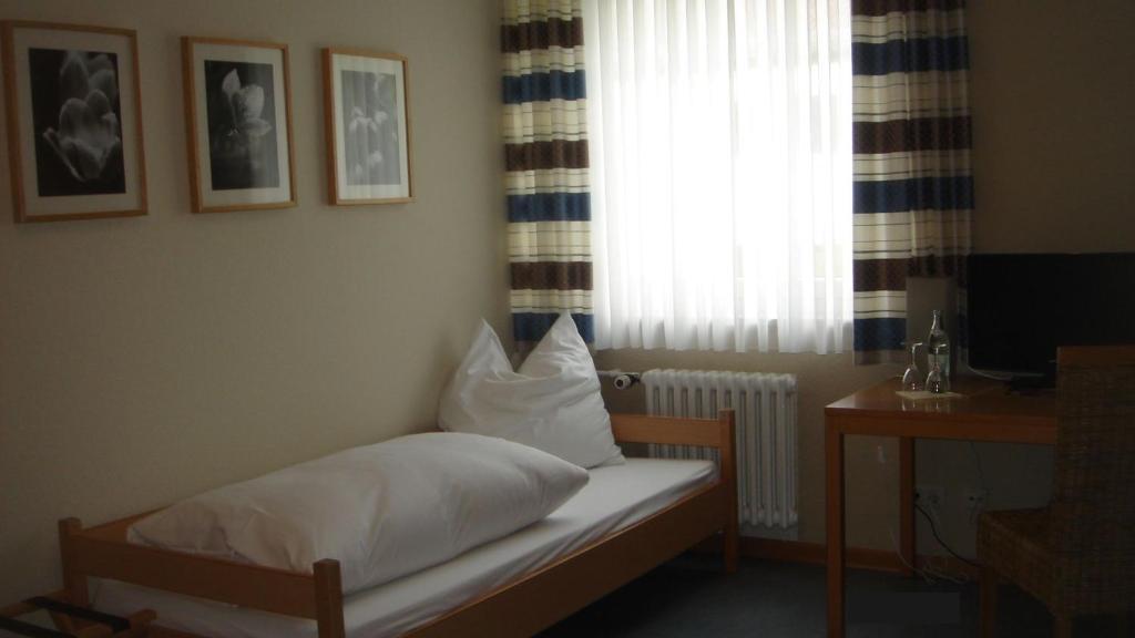 Landhotel Zur Alten Kaserne Ebern Esterno foto