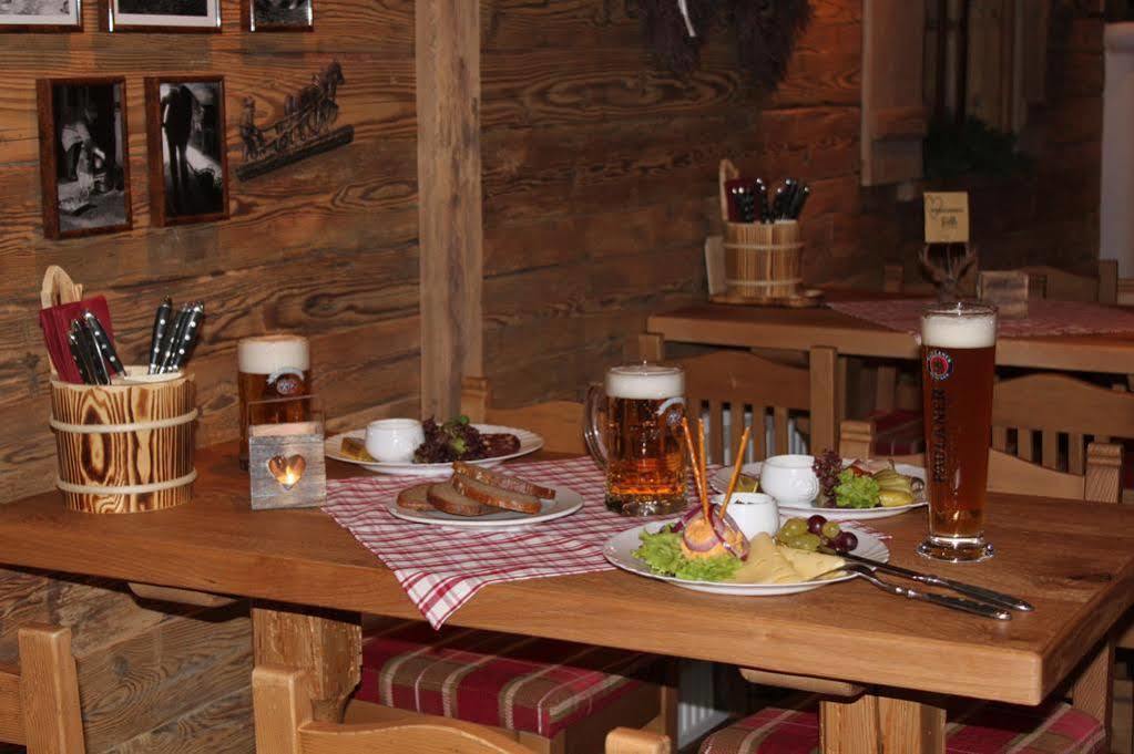 Landhotel Zur Alten Kaserne Ebern Esterno foto